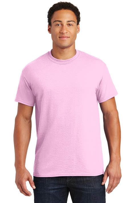 light pink gildan t shirt